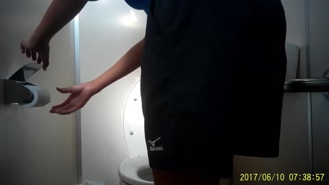         多目的トイレ６
    