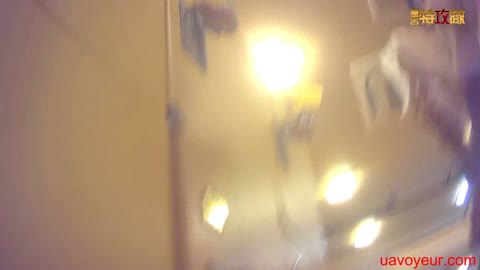         シャトルバスで見かけた美女二人組を洗い場まで追跡【極秘絶品 No.008】
    