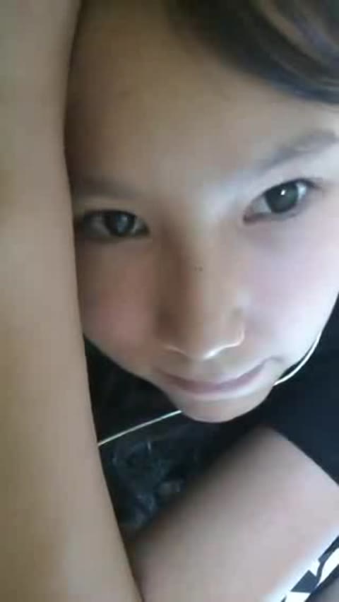         Hot 沈黙で弄りつづける低空のエース
    