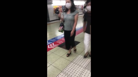         水色Tバックで大股開きで特大ビラが！極上尻パーティードレス美人【高画質動画】202
    