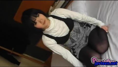         まるでお人形。童顔フェイスの１ｘ才とハメ撮り
    