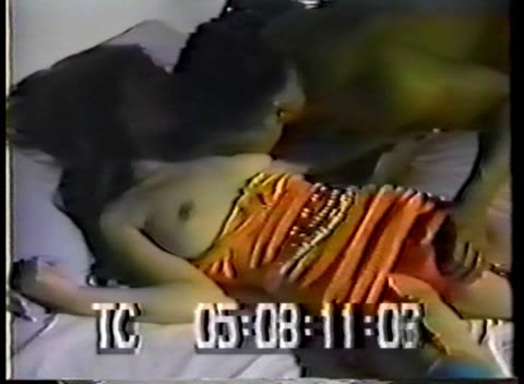         ダンスビート 鈴木いづみ
    