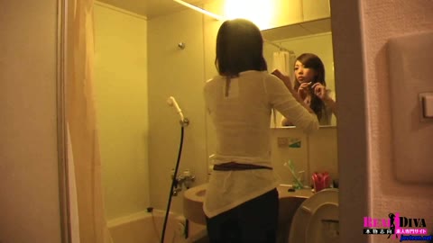         生チンポで悦ぶ大人しい清楚系セクシー美女「ななかちゃん」19歳
    