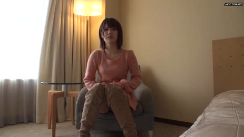         旦那とセックスレスな若妻。おっとり娘とハメ撮り成功
    