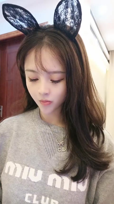         かわいい姉妹の花
    