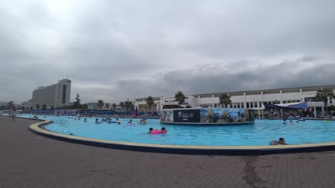         青い海。5つ星の美少女と夢の南国旅行で青姦中出しセックス♪2本
    