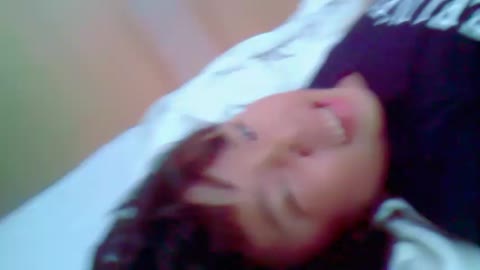         えーっ！し〇ちゃんお風呂配信(おまけ付)
    