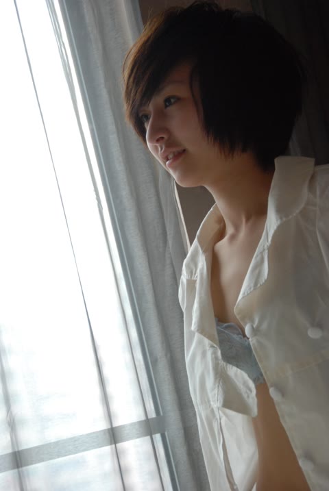         Xie498 透き通る白い肌とクリクリな瞳の美人モデルヌード流出
    