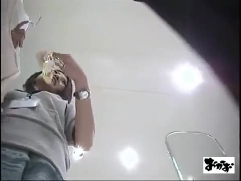         【盗撮】デパートの女たち【試食編】
    