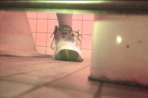         半額セール　体育館トイレ鮮明撮り
    