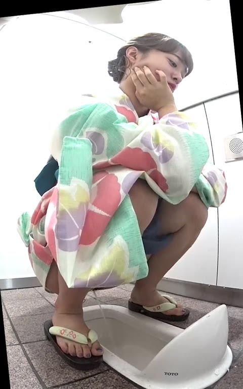         地下鉄御〇筋のトイレ19浴衣娘の伸び切った肛門極太う〇こオカズ
    