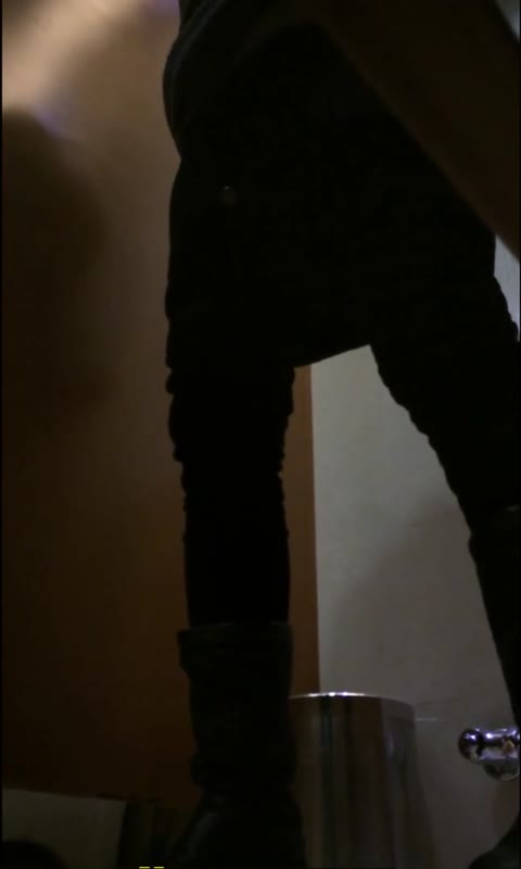         中国2019大連・ショッピングセンター便所・若め／キレイめオンリー27人
    