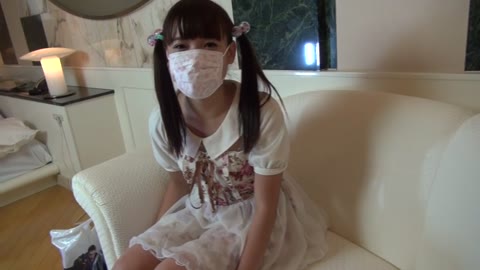         【個人撮影】初撮りちょい顔出し！二十歳の□リ□リパイパン娘に生ハメ撮影しちゃいました♪
    