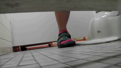         限定配信マ○コ丸見え！！第三体育館潜入撮 Pethai34
    