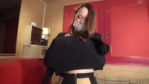         【個人撮影】初撮り☆Ｅカップの美マンＪＤに中出し！3号が人生二人目の中出しでした♪
    