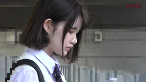         ★顔出し制服JK★100本目カウントダウンセール！★色白ハーフ美少女JKをトイレで全裸姦★30％オフ！
    