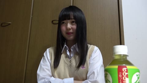         コスプレカフェのパンチラ面接記録…17
    