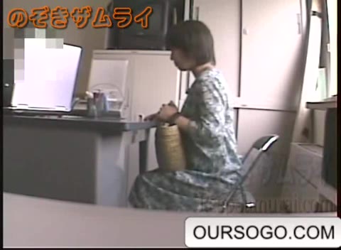         無修正.独占入手！万引き娘をハメる悪徳警備員の盗撮コレクション♪
    