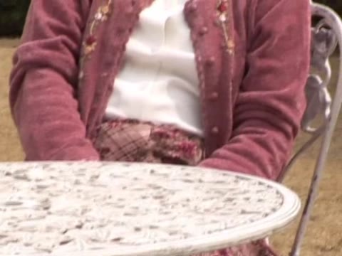         秘密の丘の少女 W13 金沢美和
    