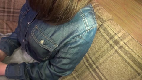         淫語連発。巨乳おっぱいの柔肌娘の濡れ濡れマン○
    