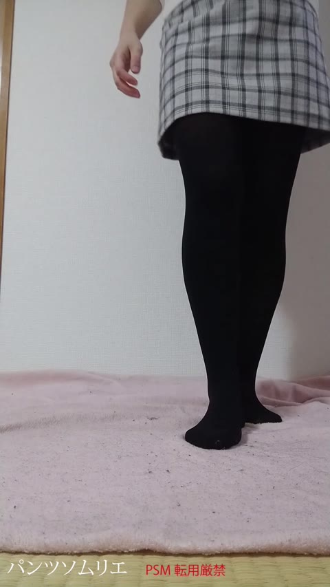         21才シングルマザー！子供のためにオナニーをする！訳アリ美女の真実・・
    