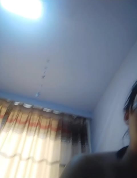         初出し. 詳細フメイの高学年!!ぬぎみせからの大胆2本指オナニ☆★☆ etc１０作品+
    