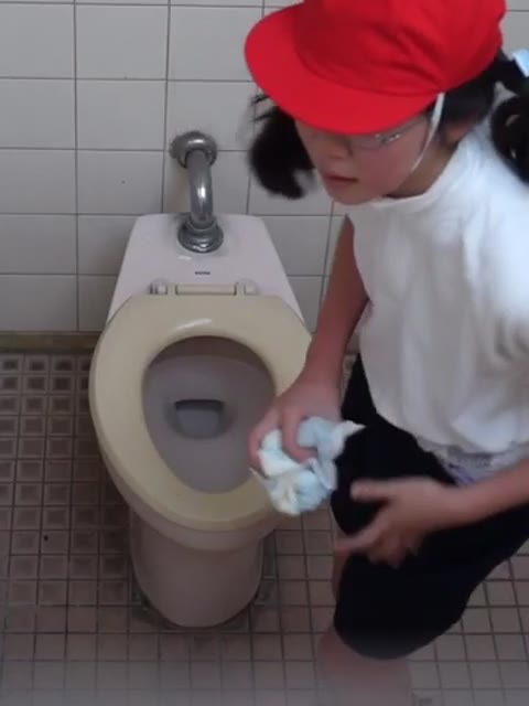         【ガチ】赤い帽子と白い帽子
    