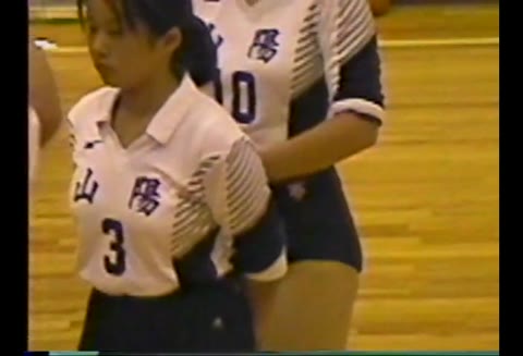         NN-04-1 ブルマーだった頃のバレーボール
    