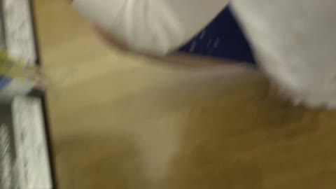         胸元の隙間vol.19
    