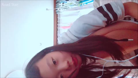         某SNSアプの闇垢でこっそり送ってもらったスマホ☆撮り動画像etc4作品
    