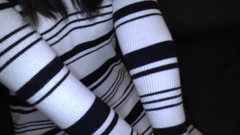         出会い系でみつけた欲求不満な若妻さんの膣奥に大量中出し
    