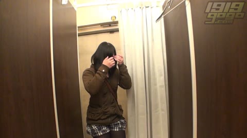         1919gogo Changing room dwk019_0240_01
    