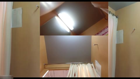         ちっぱいスク水ガールの試着室
    