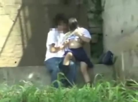         盗撮。高校生カップルのSEXを観察する黒猫
    