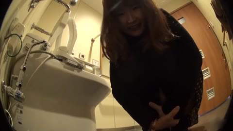         自撮り立ちション3
    