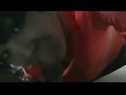         詳細不明。童顔素人娘。車の中でフェラチオ
    