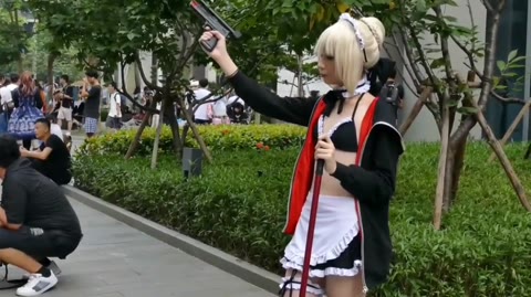         エロかわコスプレーヤーのサービスショット　ロングバージョン
    