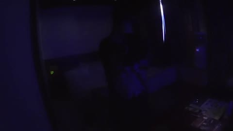         小柄・ちっぱい・童顔。３拍子揃った娘と
    