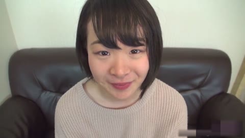         全身薄ピンク色に縦スジ一本の割れ目でたまらない
    