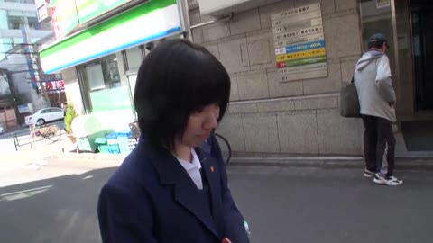         最後に処女の手に発射して指マンさせる孕ませオナニー
    