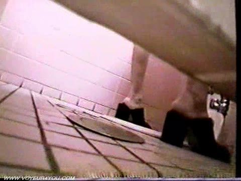         盗撮。民家・トイレ・お風呂
    