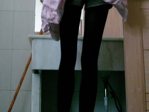         Chinese toliet hiddencam 674
    