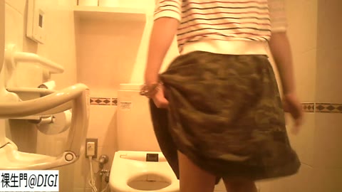         ヤングガールトイレ(28)
    