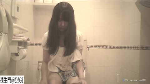         若い卑猥な女良たち
    