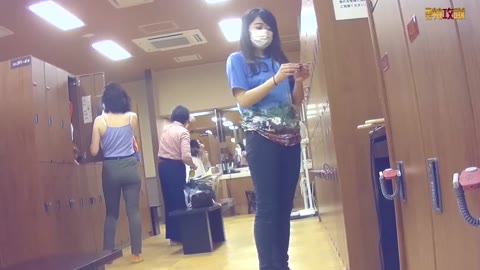         美人J●親子同時狩りと具をカメラに向けて座る衝撃映像　【神降臨 Vol.084】
    