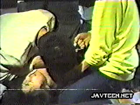         鬼畜レイプ。犯されまわされる娘
    