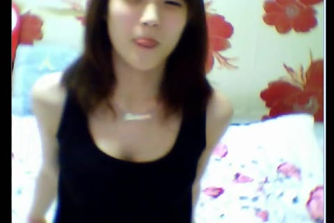         黒髪パッツン娘のセクシーライブチャット
    