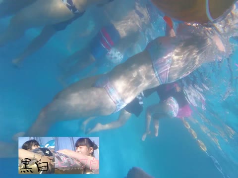         【顔出し】プールの中の秘密（２７）
    