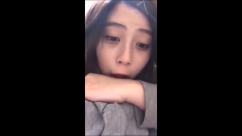         ヘアブラシを使って潮吹きcの自撮りエロイプ
    