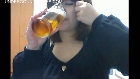         泣く女！怒る女！感じる女！
    